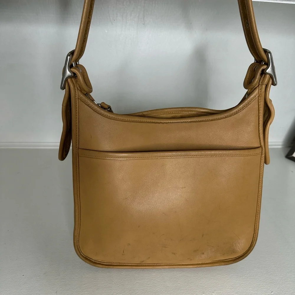 **SOLD**Vintage Coach 9966 Legacy Zip Camel Tan and Silver Nickel Hardware - Picture 12 of 16